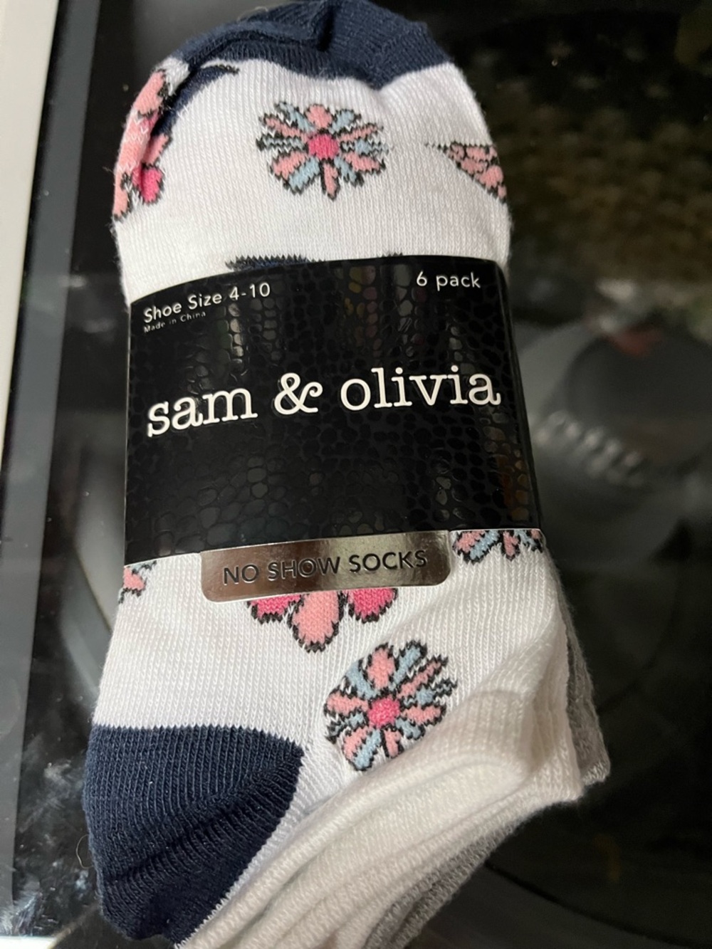 Sam & Olivia Women's No-Show Socks  Size 4-10 New Giveaway